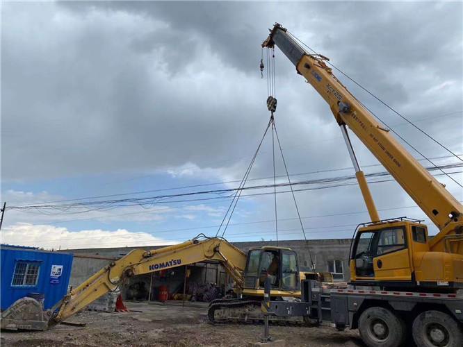 濂溪区25吨吊车的工作半径是多少？